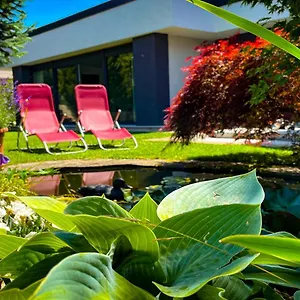 https://green-oasis-garden.hotels-in-ljubljana.com